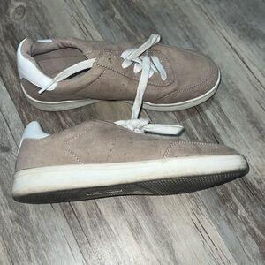 Old navy shoes
